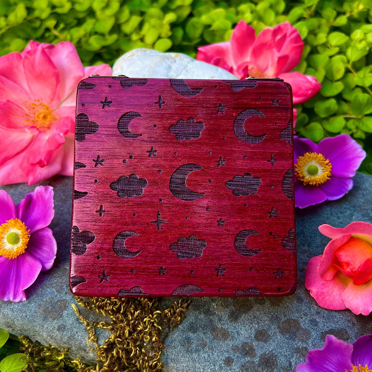 Dreamy Pocket Mirror / Palette Box