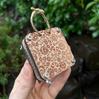 Pocket Press - Garden Gate