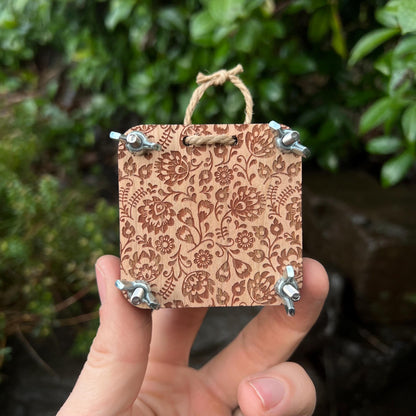 Pocket Press - Garden Gate