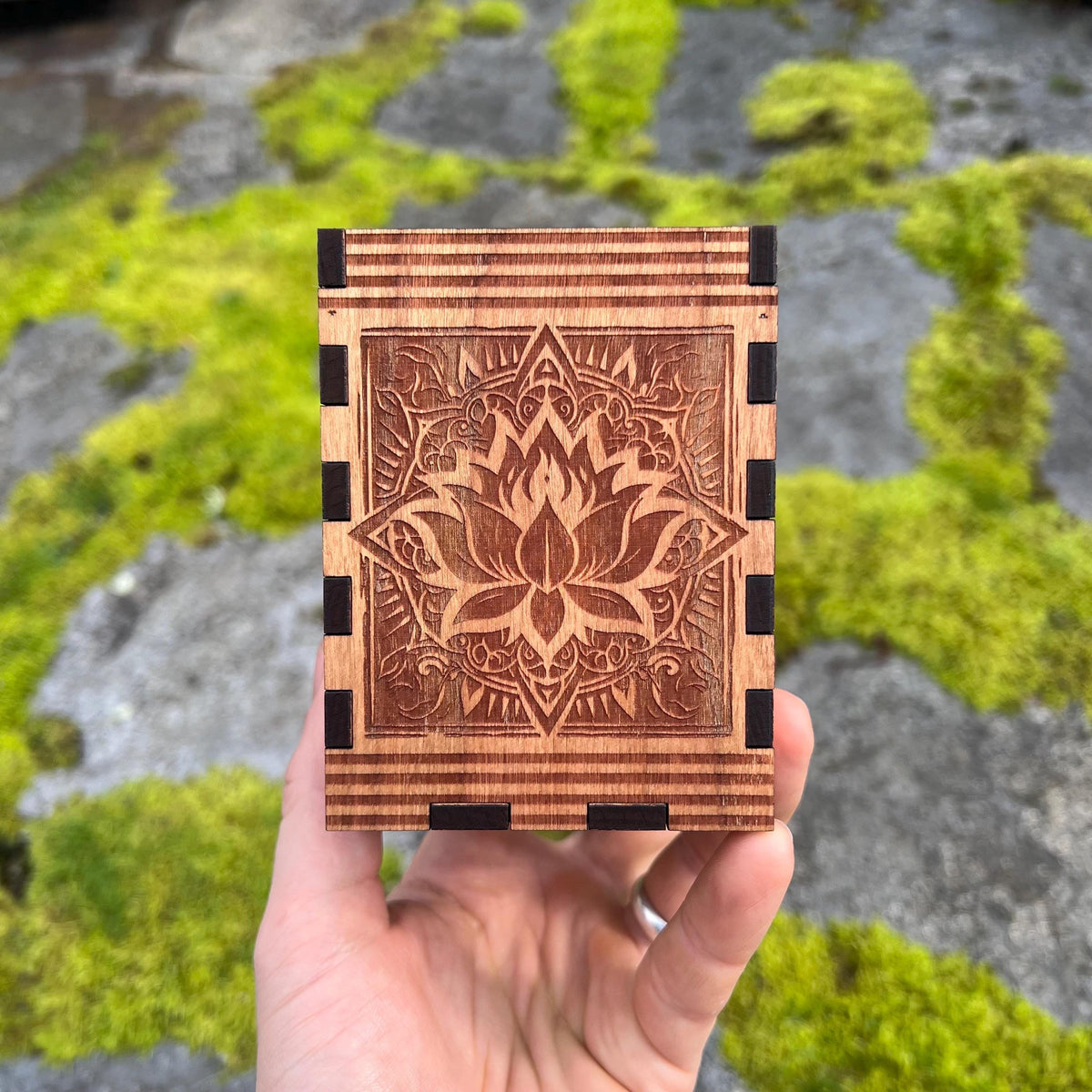 Lotus Deck Box