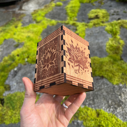 Lotus Deck Box