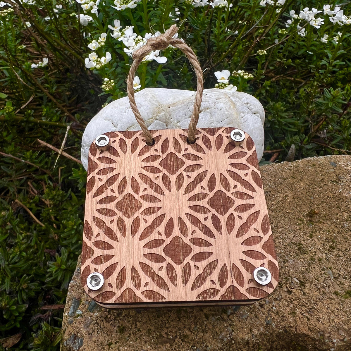 Pocket Press - Compass Rose