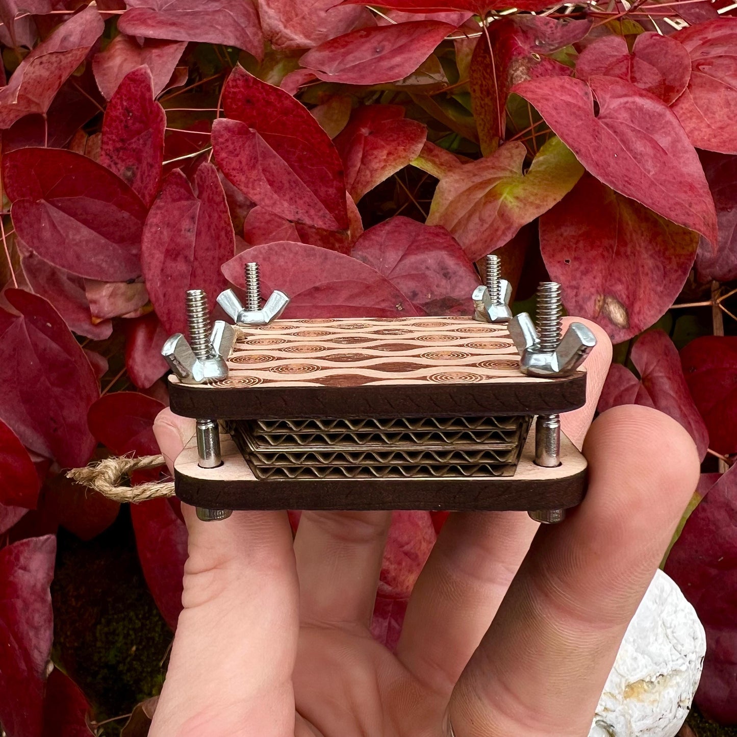Pocket Press - Resonance