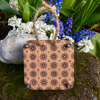 Pocket Press - Daisy Chain