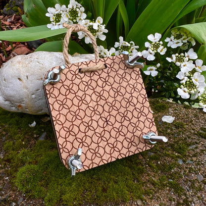 Pocket Press - Lattice