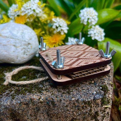 Pocket Press - Ikat