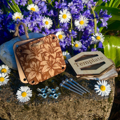 Pocket Press - Lily