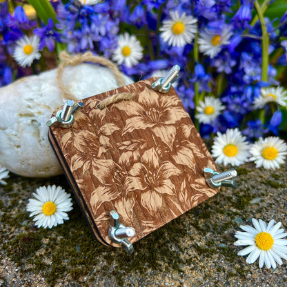 Pocket Press The Tiger Lily