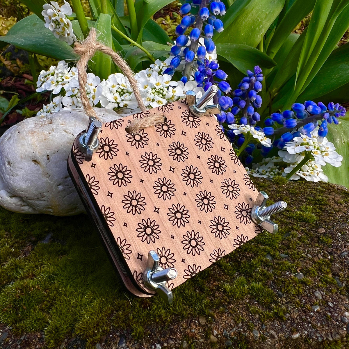 Pocket Press - Daisy Chain