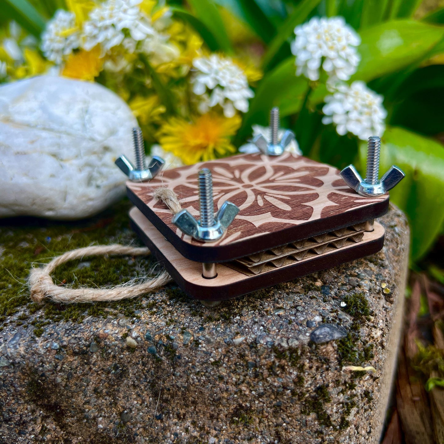 Pocket Press - Medallion