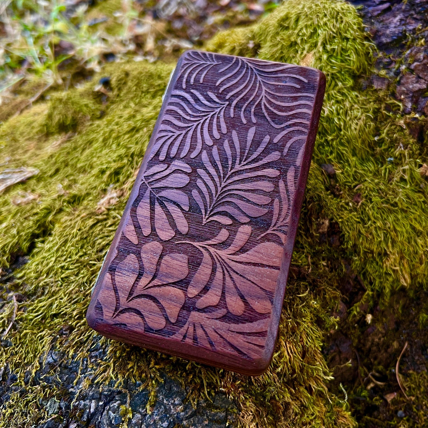 Leafy Walnut Stash Case