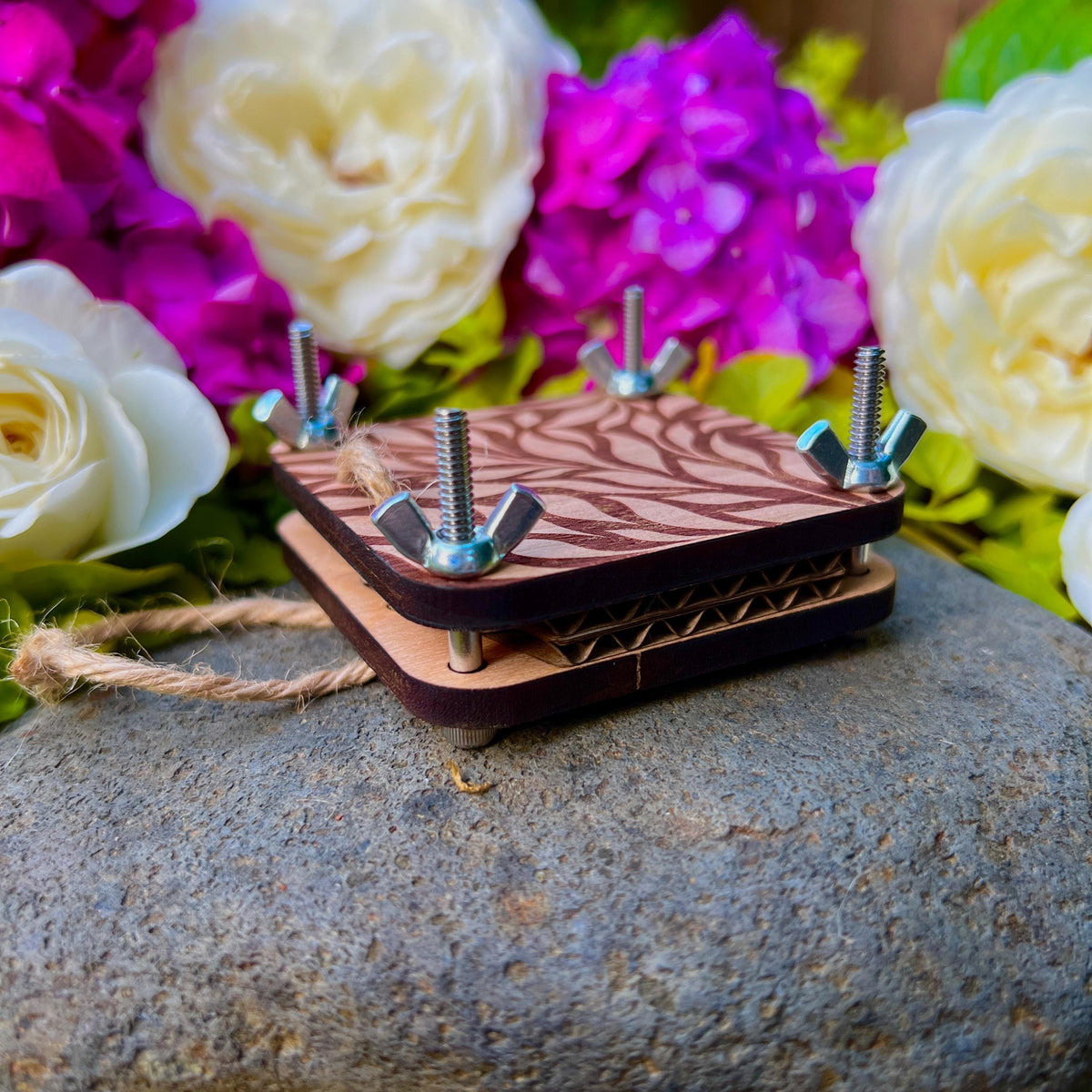 Pocket Press - Cascade
