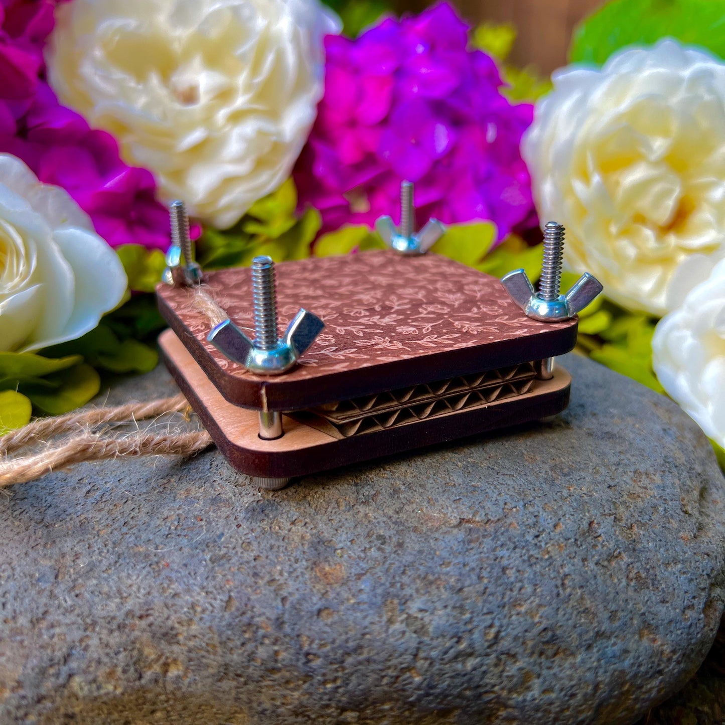 Pocket Press - Meadow