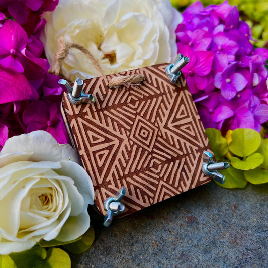 Pocket Press - Compass