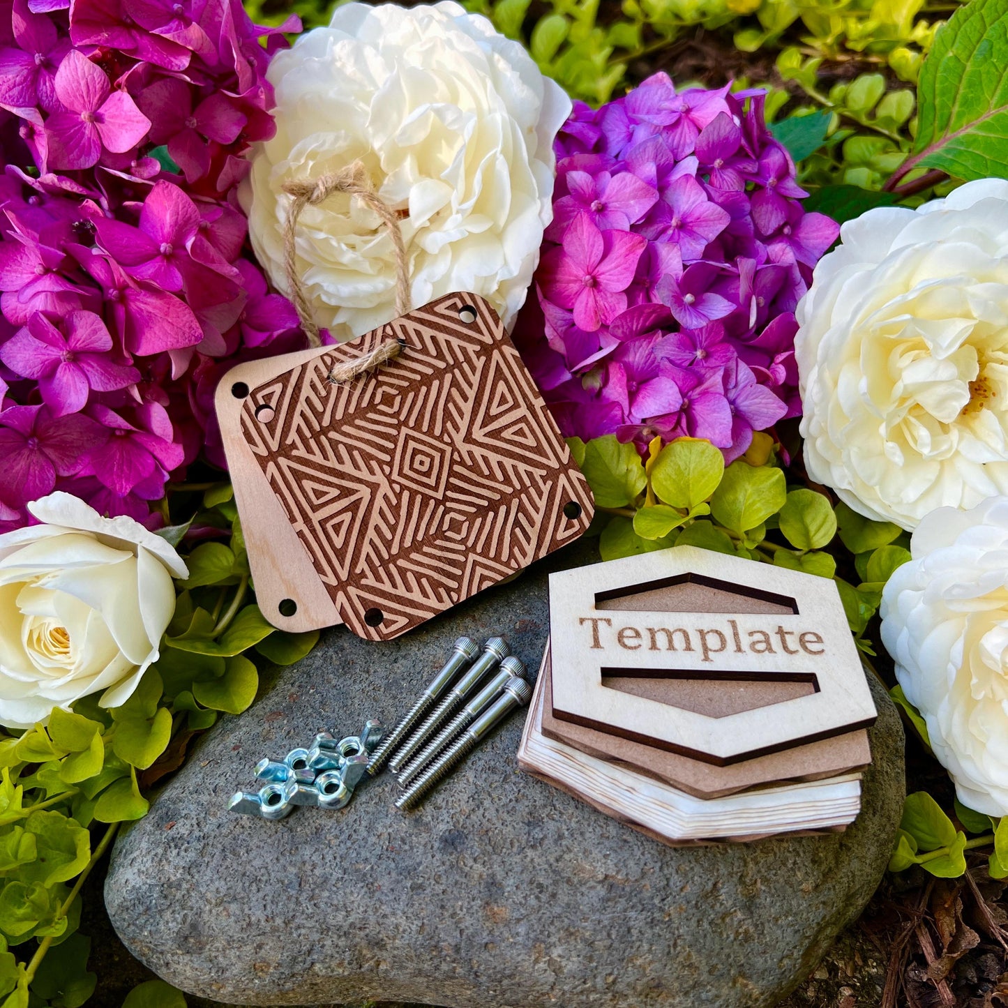 Pocket Press - Compass