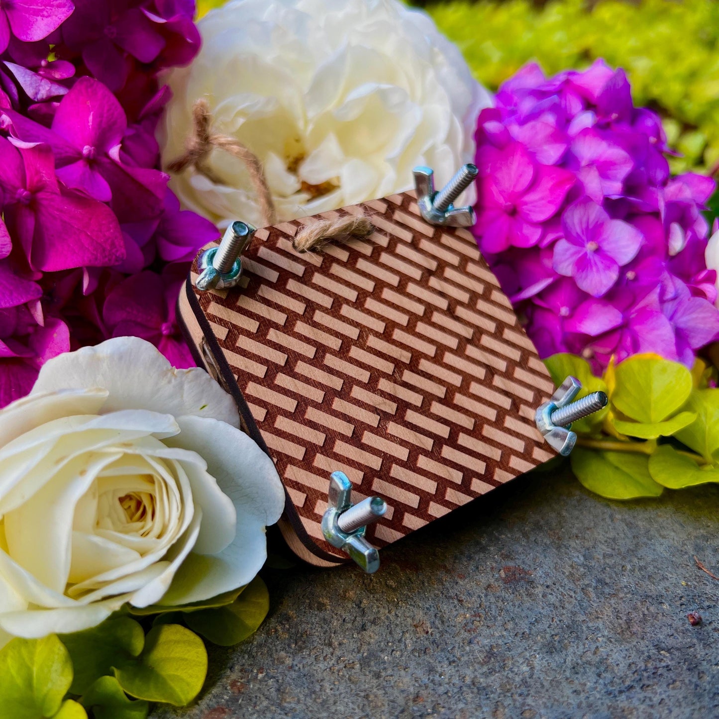 Pocket Press - Weaver