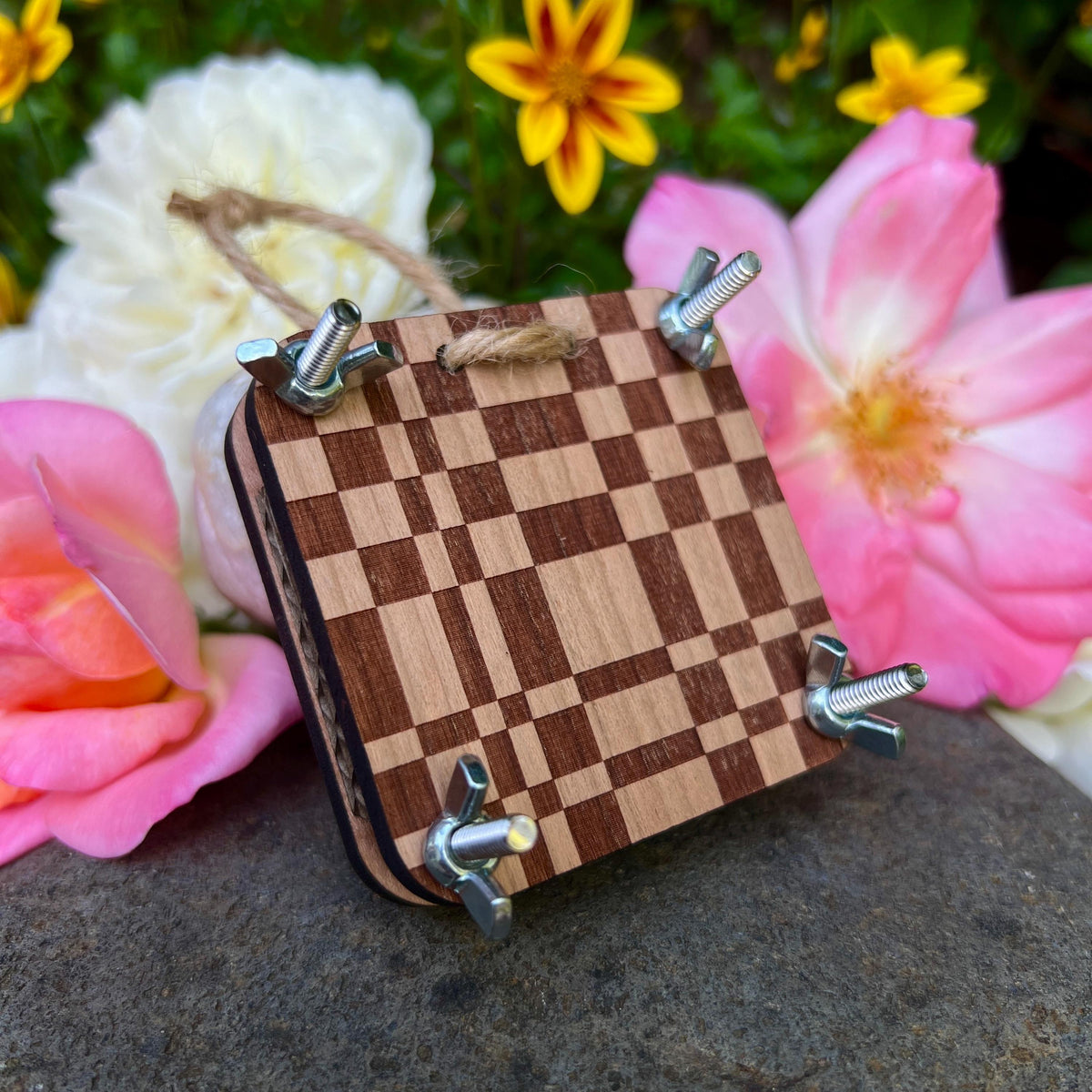 Pocket Press - Checker
