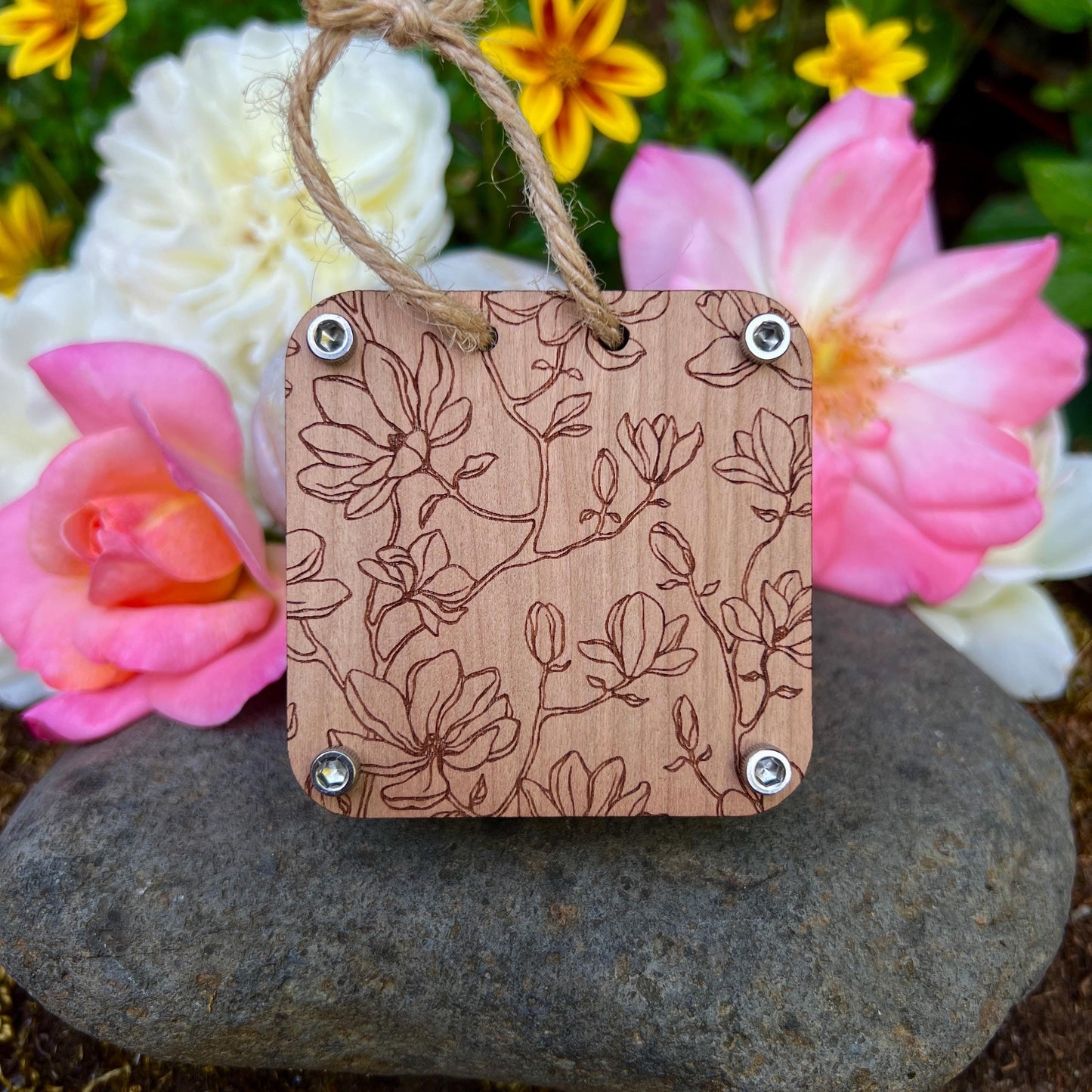 Pocket Press - Magnolia
