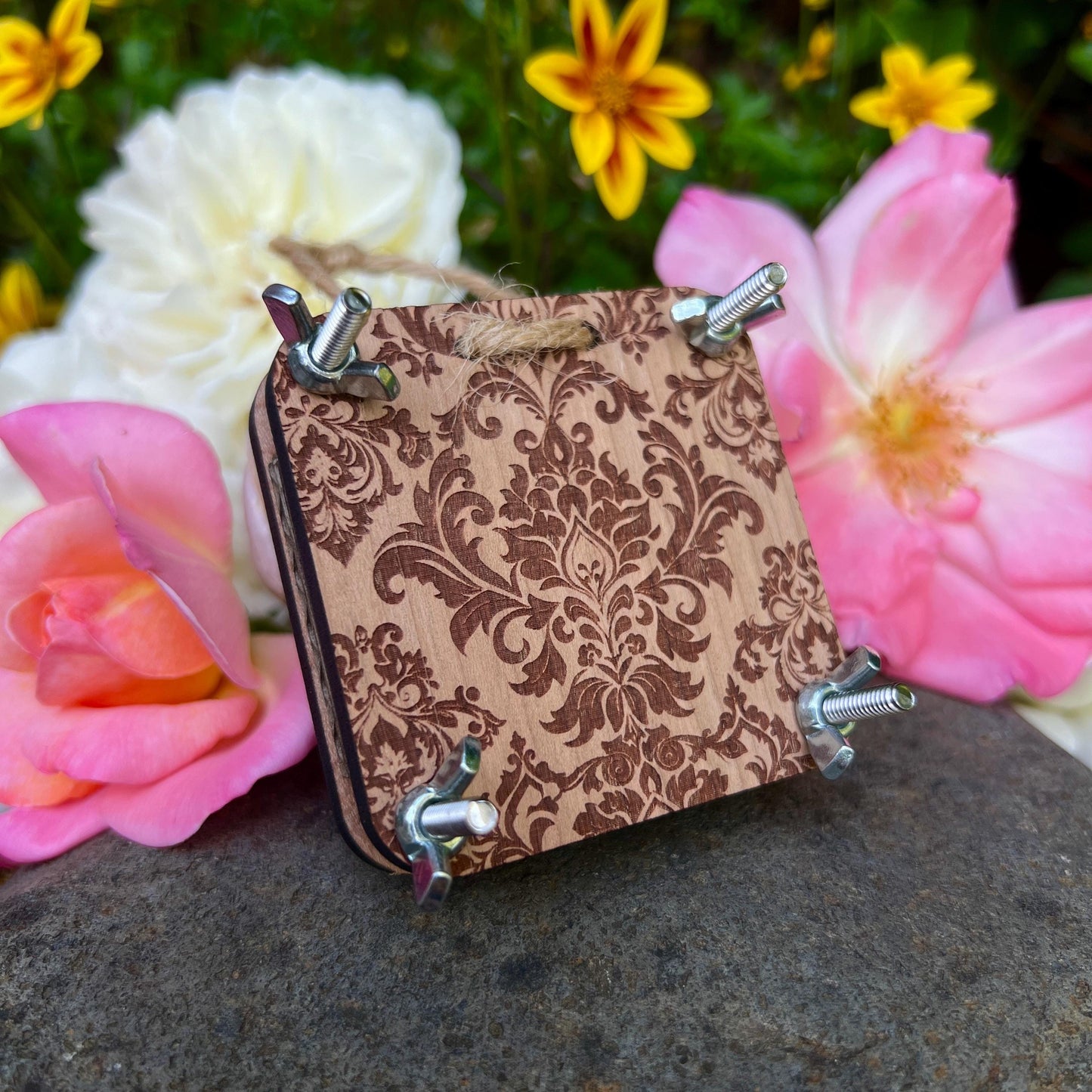 Pocket Press - Duchess