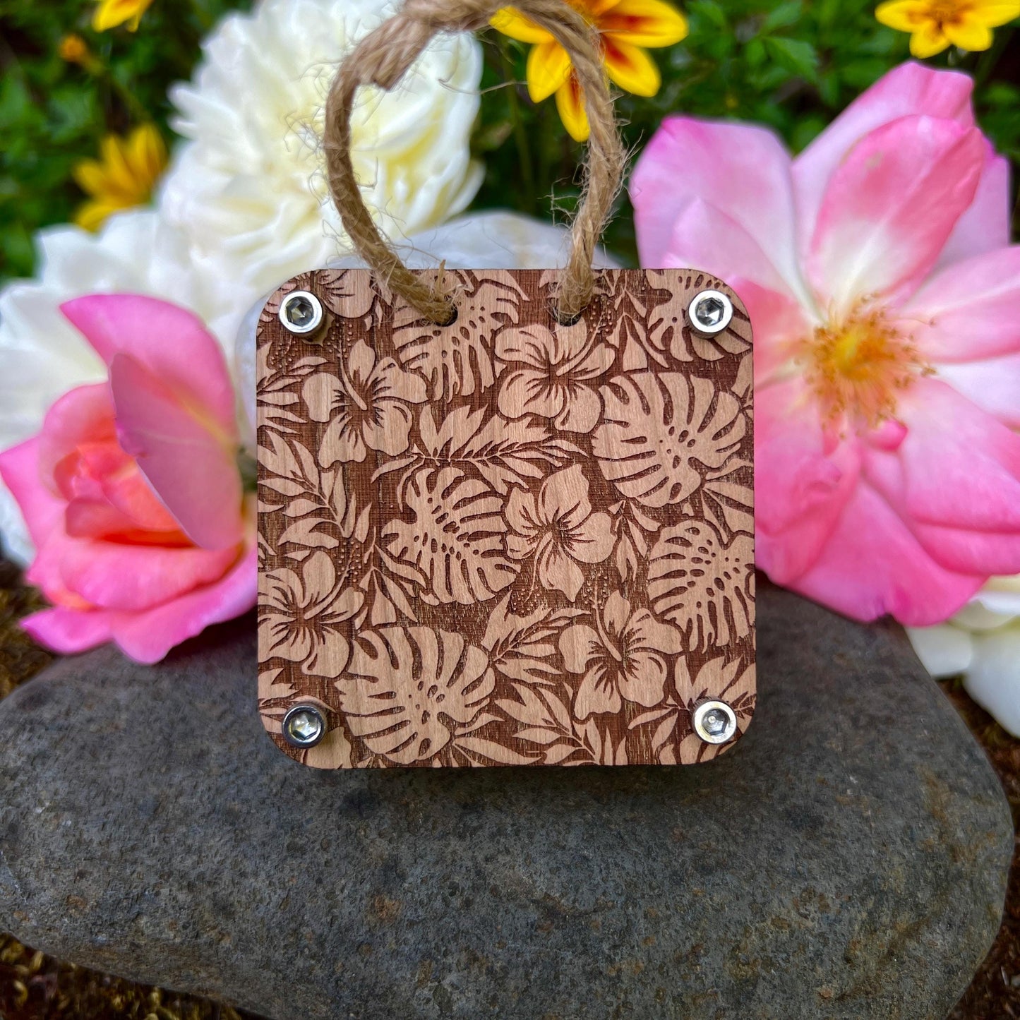 Pocket Press - Islander