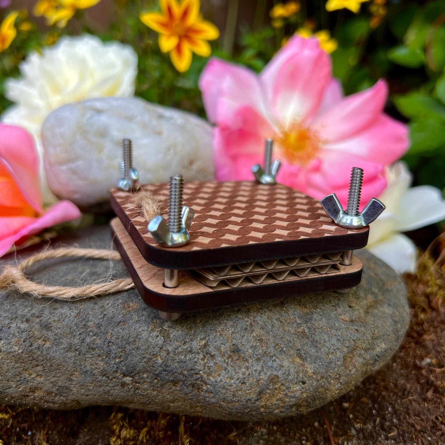 Pocket Press - Gemstone