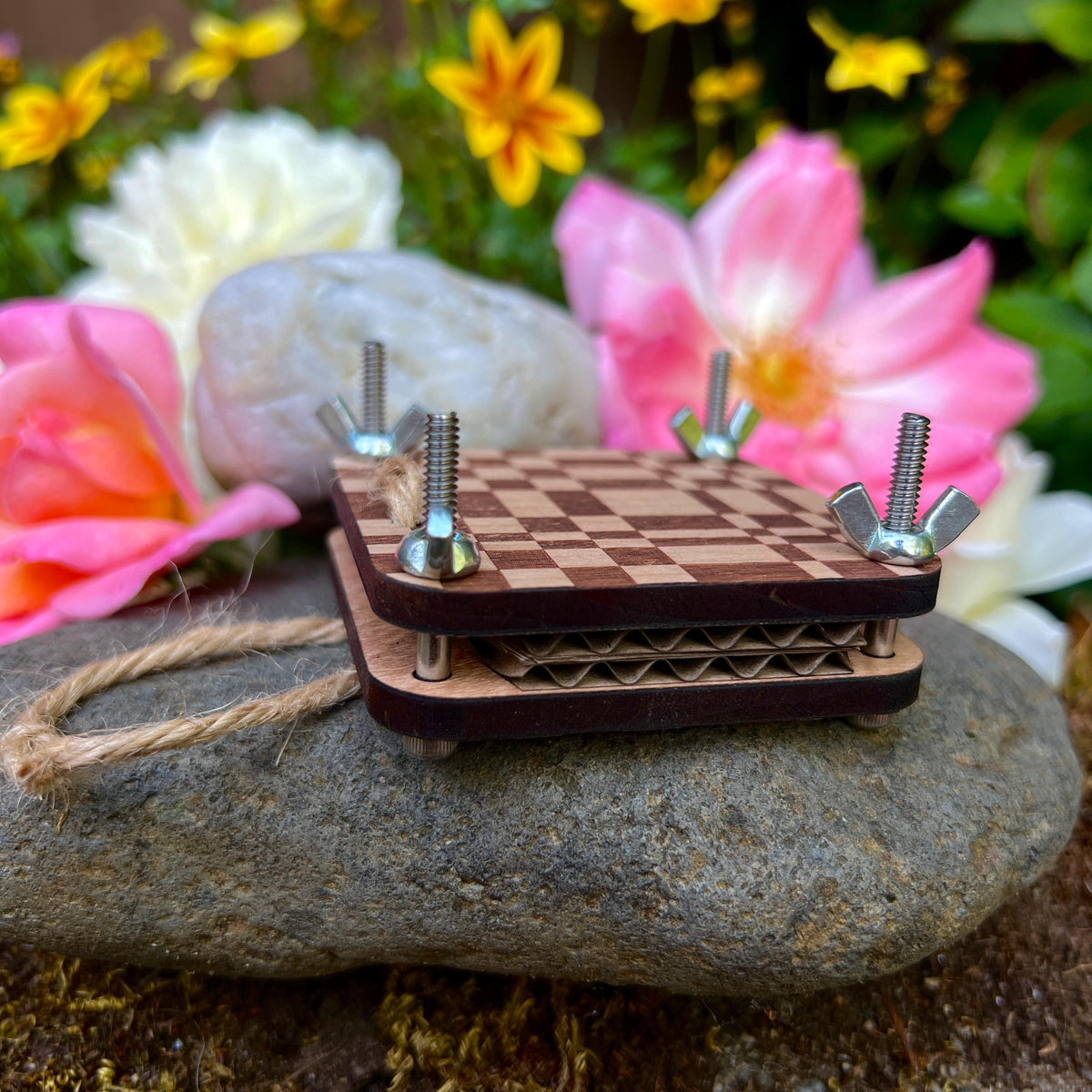 Pocket Press - Checker