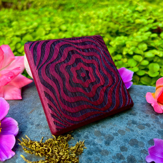 Wavy Touch Up Mirror