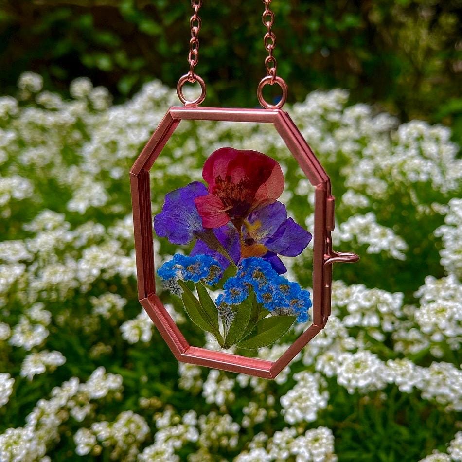 Small Rose Gold Glass Pressed Flower Frame